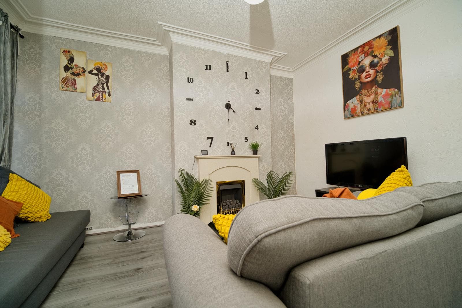Luxury 4 Bedroom Stay in Leeds